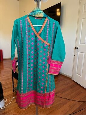 2 piece Khaadi kurta dupatta